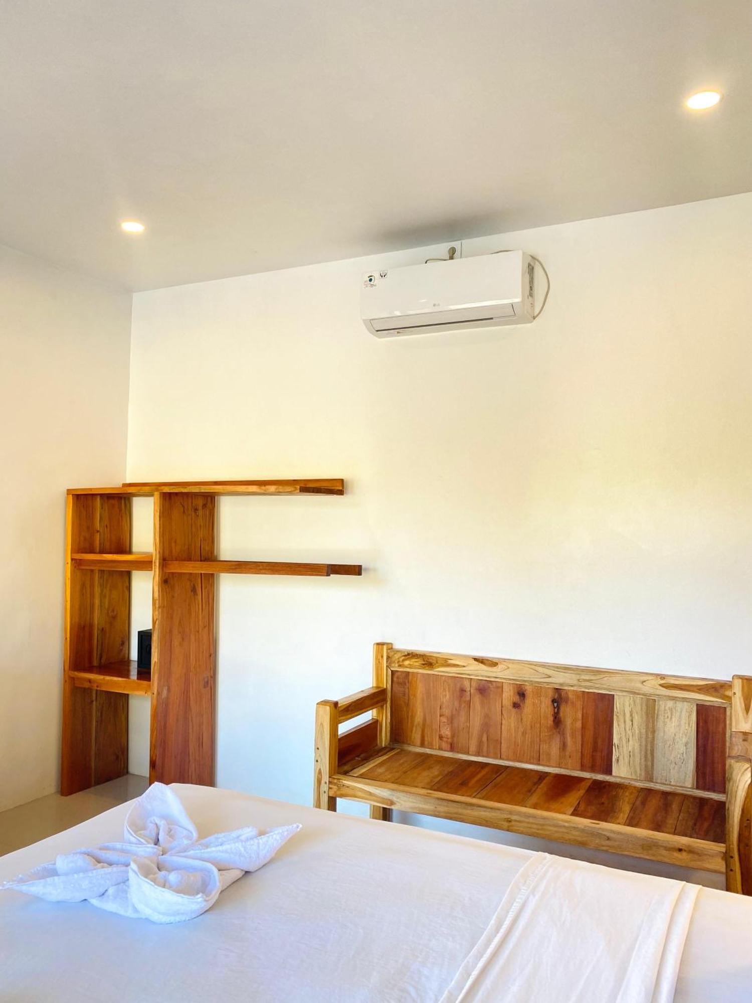 Sky Mountain Views Hotel Kuta  Bagian luar foto